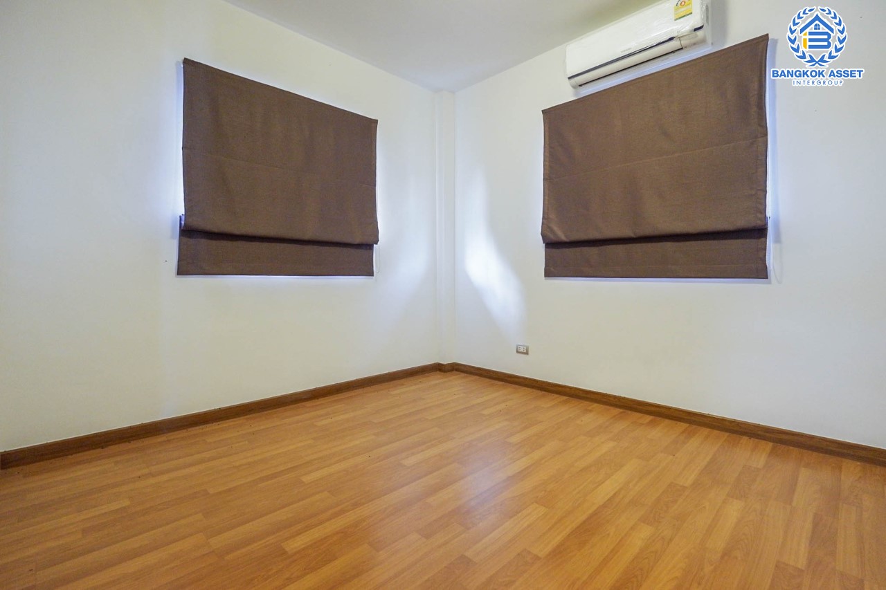 *****บ้านเดี่ยวมือสองย่านนนทบุรี ม.เซนโทร เวสต์เกต กาญจนาภิเษก คุณภาพแบรนด์ AP เนื้อที่มากถึง 52.2 ตร.ว. ฟังก์ชัน 3 ห้องนอน 2 ห้องน้ำ 2 ที่จอดรถ พร้อมของแถมมากมาย  บนทำเลเยี่ยม ใกล้เซ็นทรัลเวสต์เกต และรถไฟฟ้าสายสีม่วง "สถานีคลองบางไผ่"